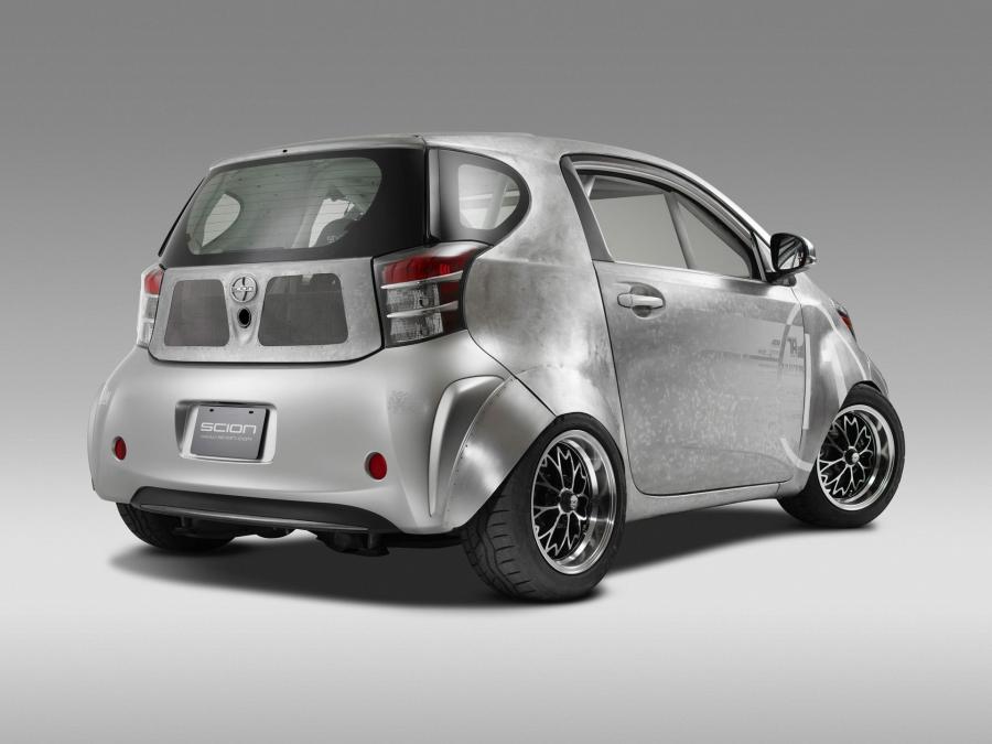  Toyota iQ by Tatsu 2011 года  (фото 9 из 10)